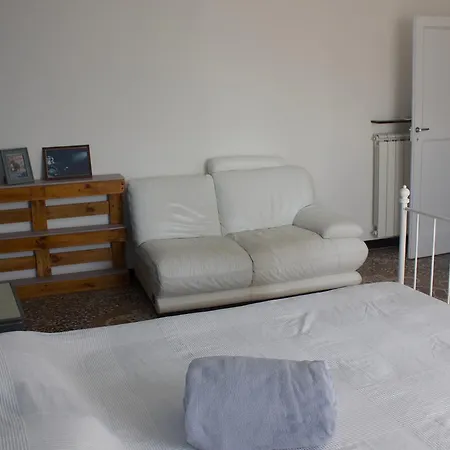 Bed & Breakfast Al Fronte Del Porto Genoa