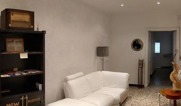 Bed & Breakfast Al Fronte Del Porto Genoa