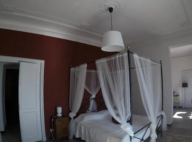 Bed & Breakfast Al Fronte Del Porto Janov