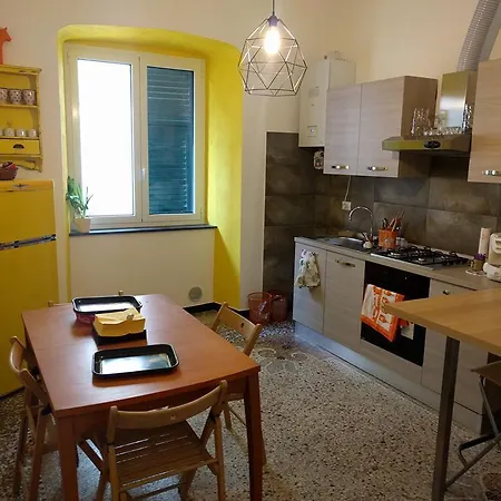 Al Fronte Del Porto Nocleg ze śniadaniem